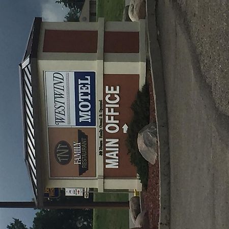 Westwind Motel Swift Current Ngoại thất bức ảnh